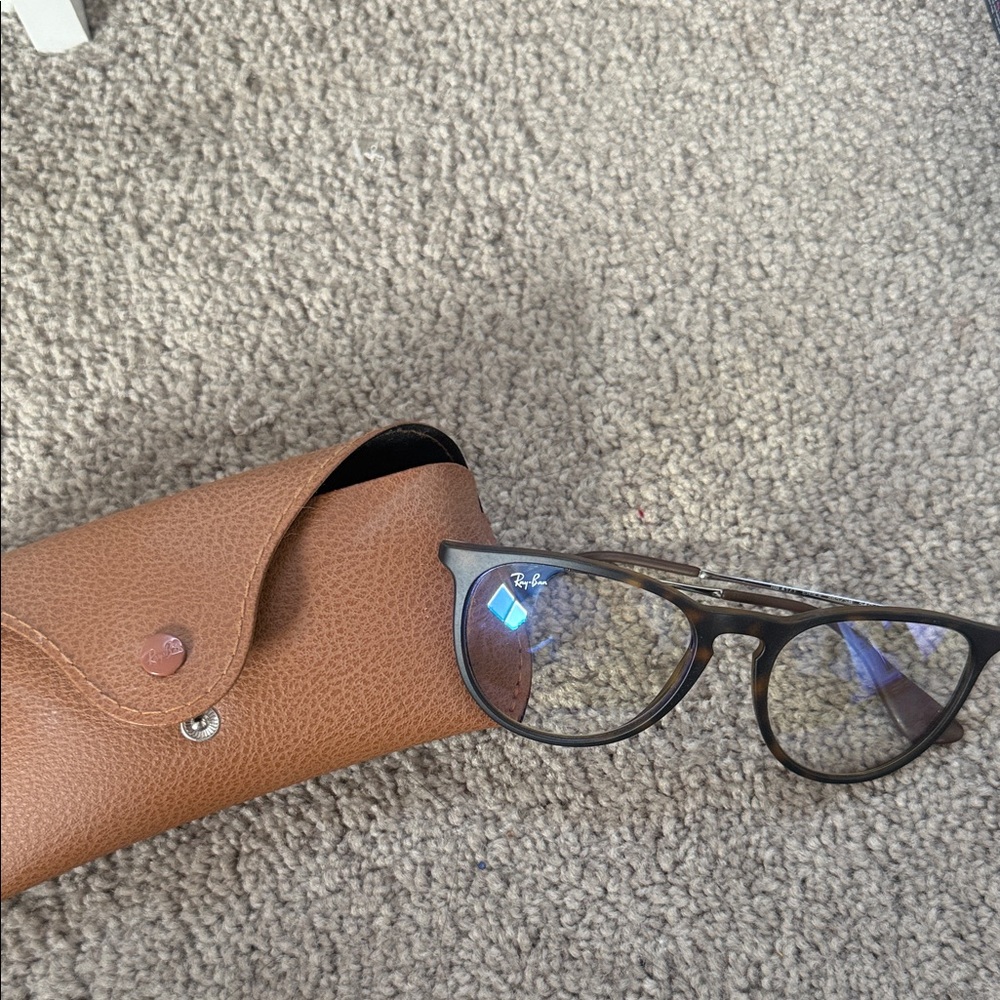 Ray-Ban Tan Leather Glasses Case